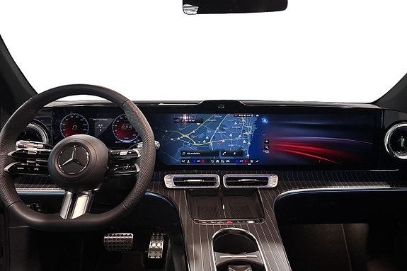 Mercedes-Benz GLC400 22 of 26