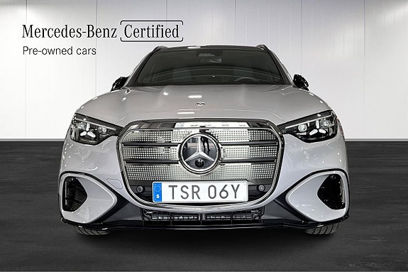 Mercedes-Benz GLC400 2 of 5