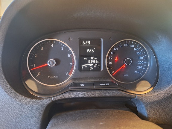 Volkswagen Polo 8 of 12