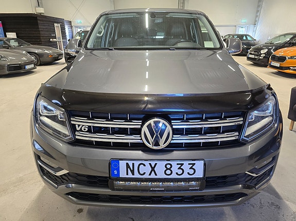 Volkswagen Amarok 2 of 5