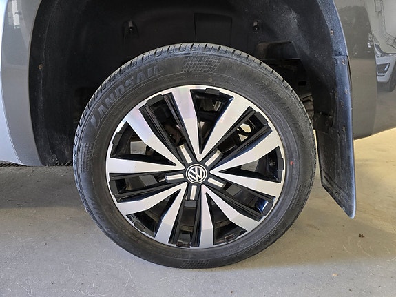 Volkswagen Amarok 16 of 18