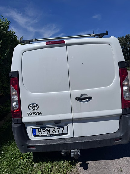 Toyota Proace 2 of 5