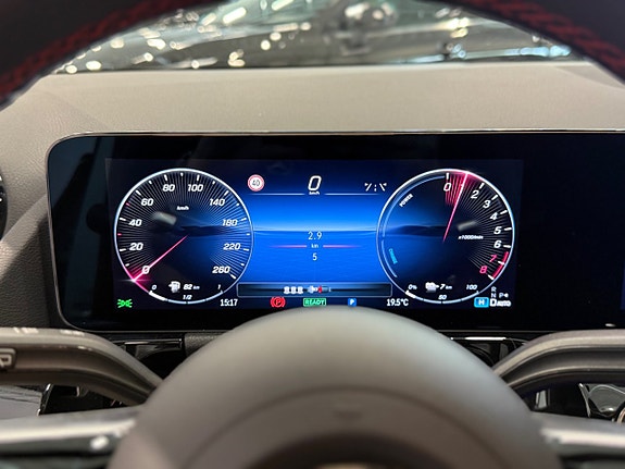 Mercedes-Benz GLA250 e 18 of 20