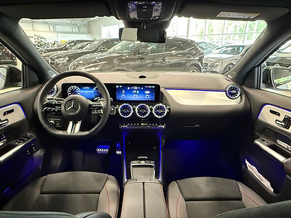 Mercedes-Benz GLA250 e 13 of 20