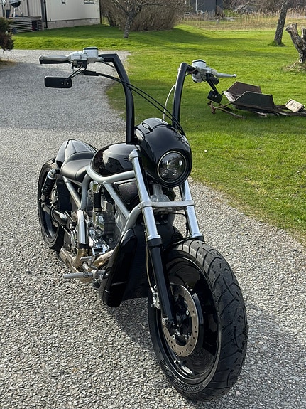 Harley-Davidson VRSCA V-Rod 3 of 5