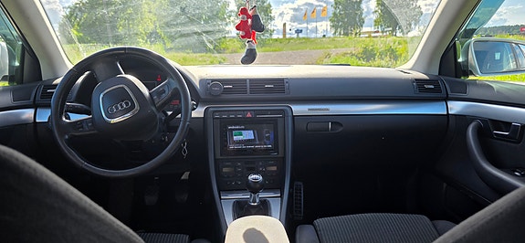 Audi A4 10 of 10