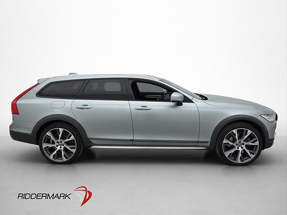 Volvo V90 Cross Country 5 of 5