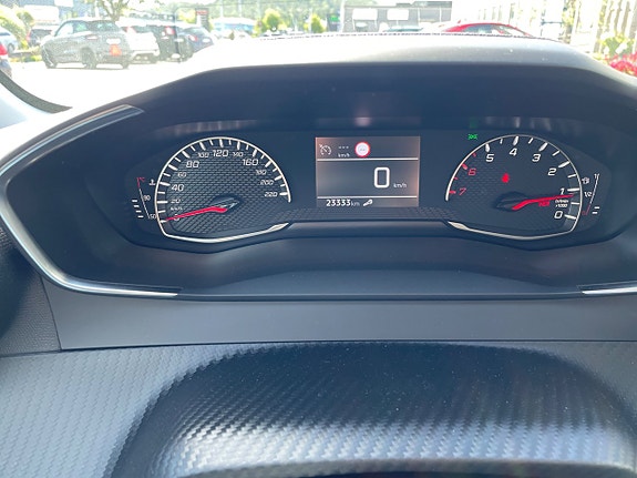 Peugeot 208 11 of 11