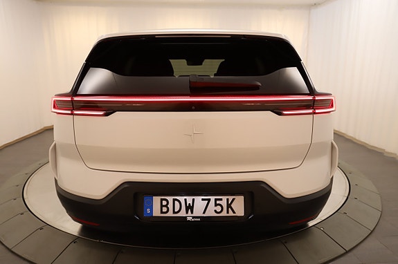 Polestar 3 4 of 29