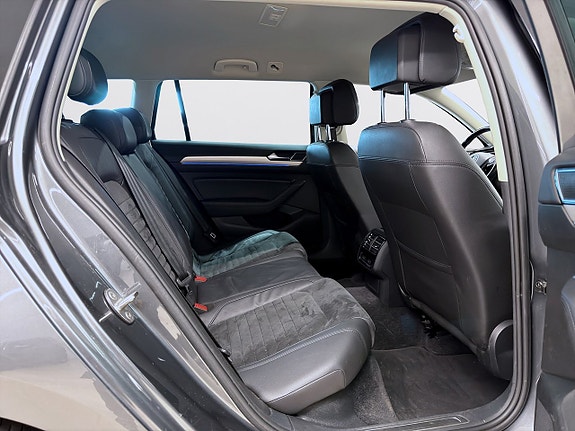 Volkswagen Passat 11 of 20