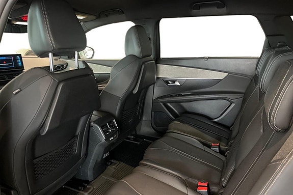 Peugeot 5008 18 of 23
