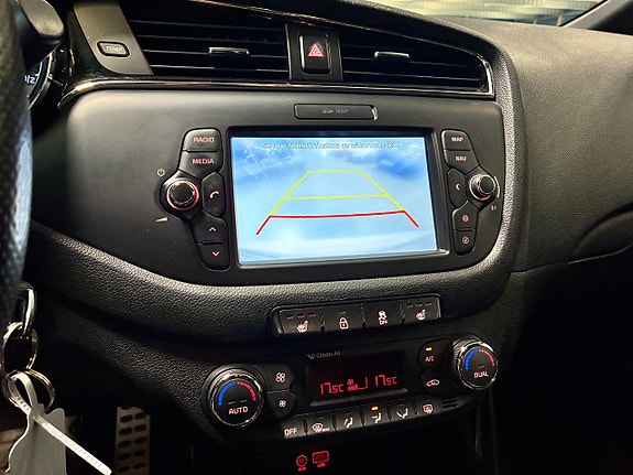 Kia Ceed 17 of 19