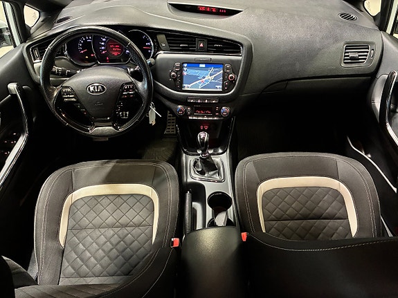 Kia Ceed 13 of 19