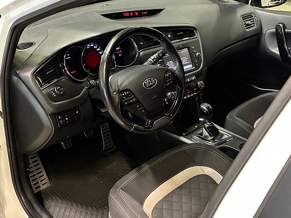 Kia Ceed 12 of 19
