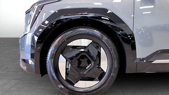 Kia EV9 9 of 12