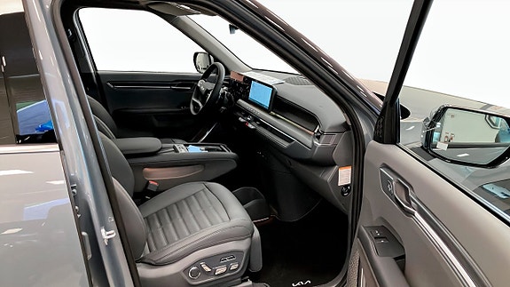 Kia EV9 3 of 5