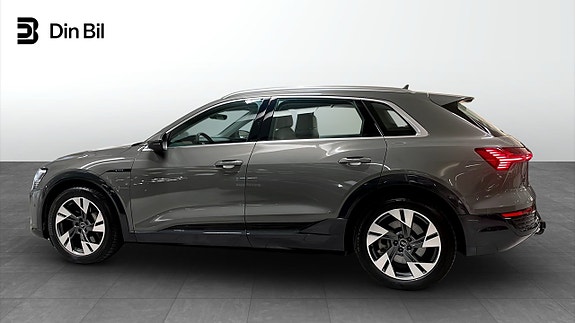 Audi Q8 e-tron 2 of 5