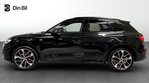Audi Q5 2 of 5