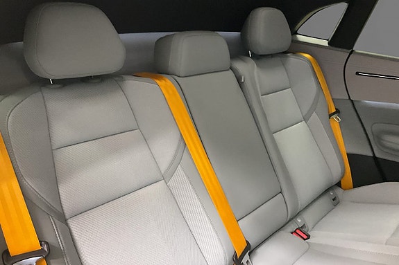 Polestar 4 15 of 18