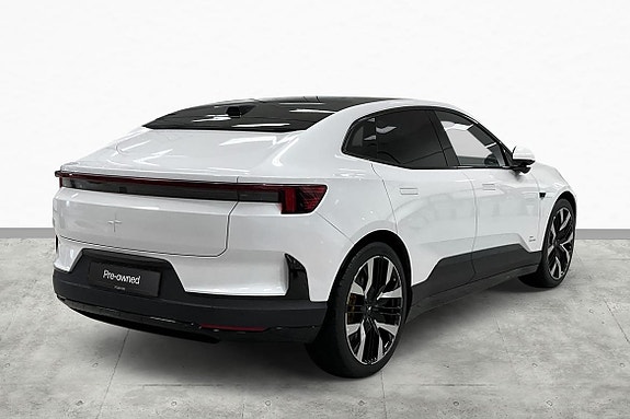 Polestar 4 9 of 18