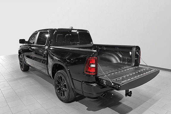 Dodge RAM 1500 5 of 5