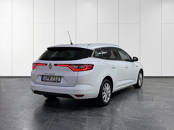 Renault Megane IV 4 of 5