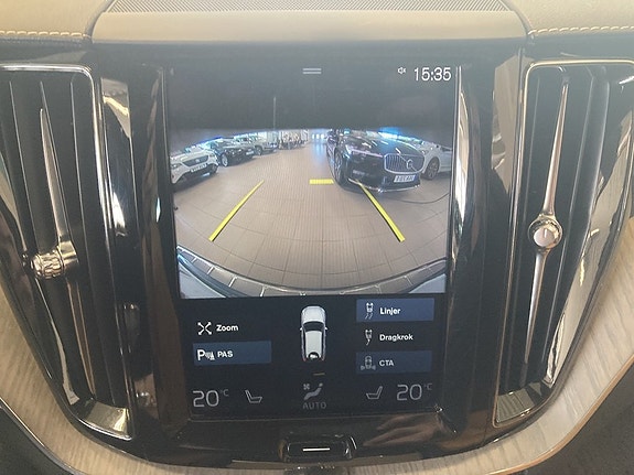 Volvo XC60 20 of 25