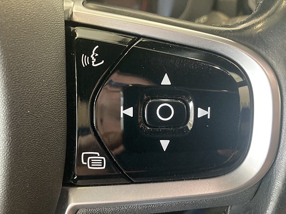 Volvo XC60 18 of 25