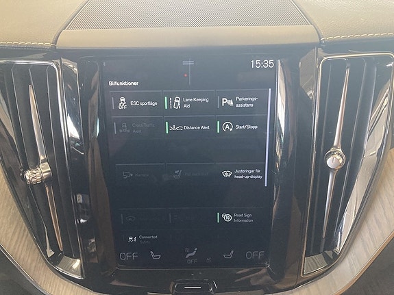 Volvo XC60 22 of 25