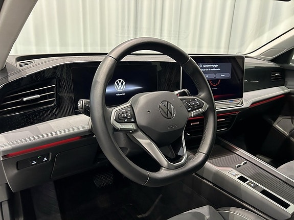 Volkswagen Passat 10 of 21