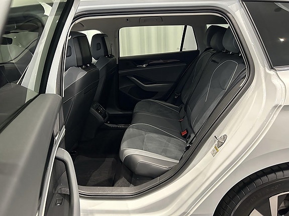 Volkswagen Passat 8 of 21