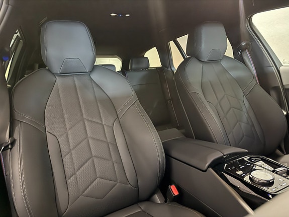BMW i5 19 of 20