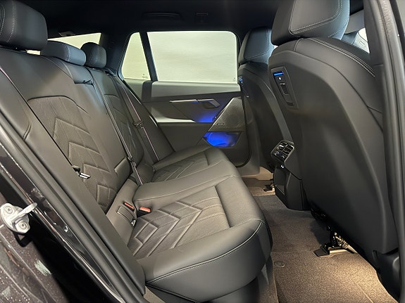 BMW i5 7 of 20