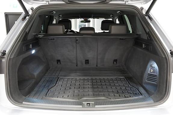 Volkswagen Touareg 24 of 26