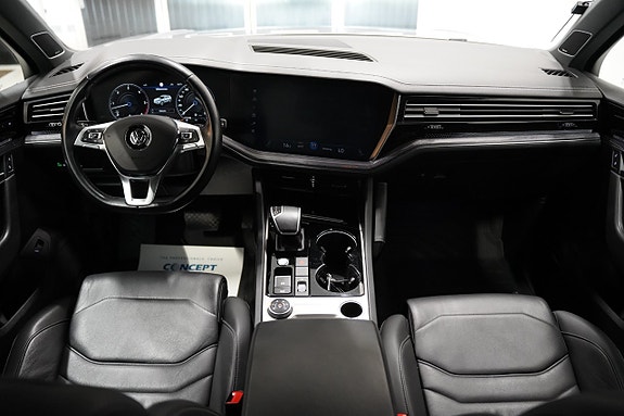 Volkswagen Touareg 13 of 26