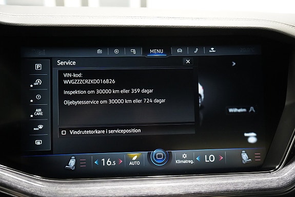 Volkswagen Touareg 21 of 26