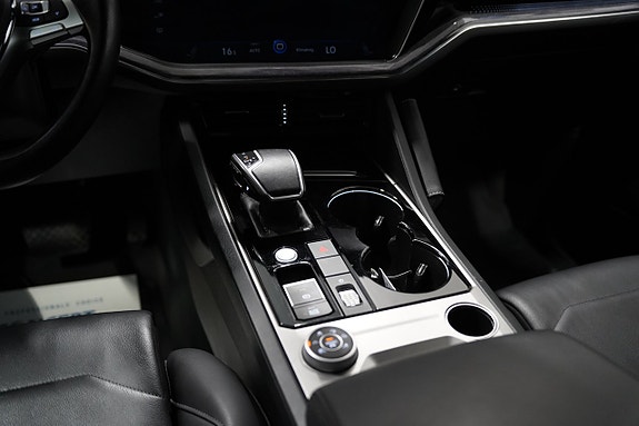 Volkswagen Touareg 16 of 26
