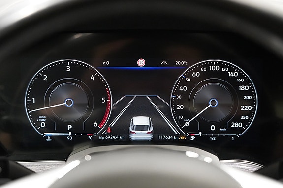 Volkswagen Touareg 15 of 26