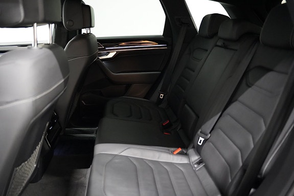 Volkswagen Touareg 22 of 26