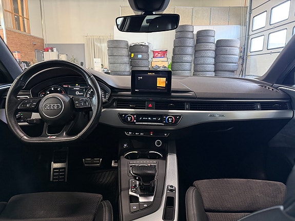 Audi A4 16 of 18