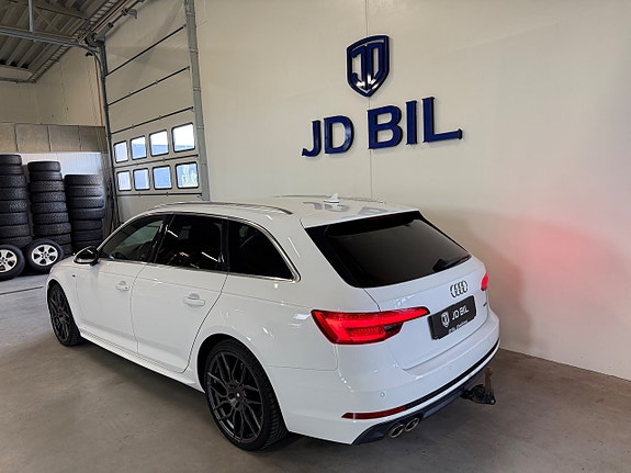 Audi A4 3 of 5
