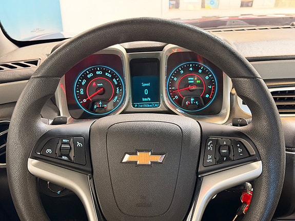 Chevrolet Camaro 14 of 18