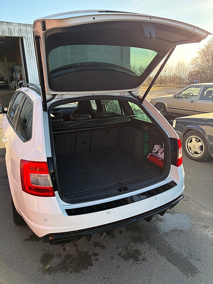 Skoda Octavia 4 of 5
