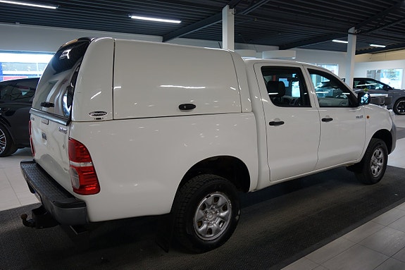 Toyota HiLux 4 of 5