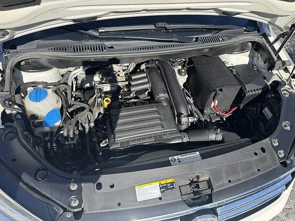 Volkswagen Caddy 9 of 9