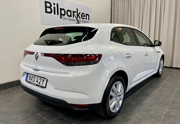 Renault Megane IV 5 of 5
