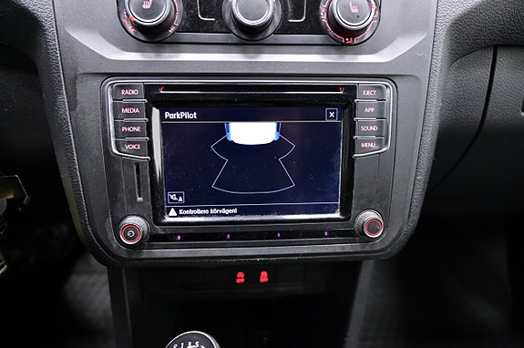 Volkswagen Caddy Maxi 14 of 16