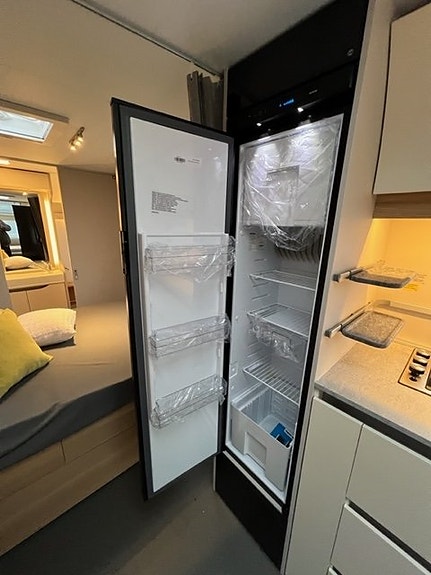 Adria Adora 613 HT 7 of 11