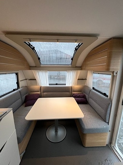 Adria Adora 613 HT 4 of 11