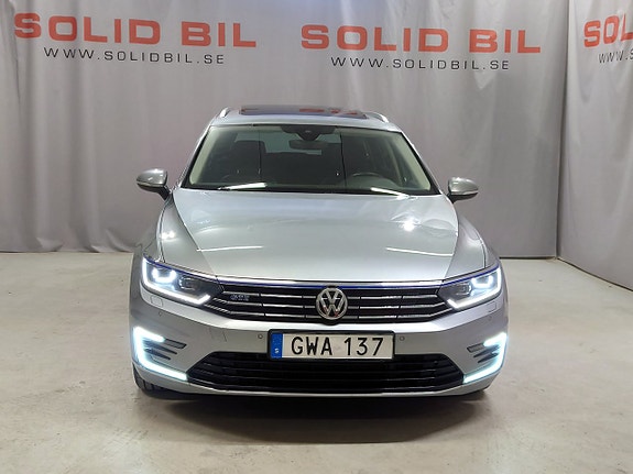 Volkswagen Passat 3 of 5